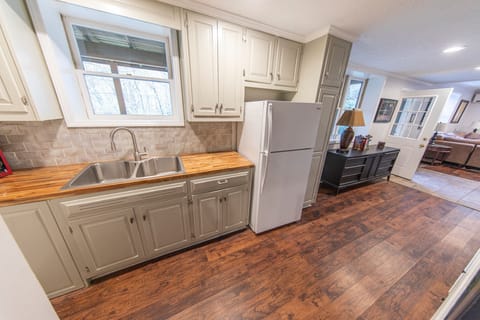 Downstairs full kitchen!