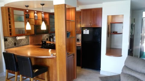 Not the basic cookie cutter Kihei Kai Nani unit. We are custom and gorgeous.