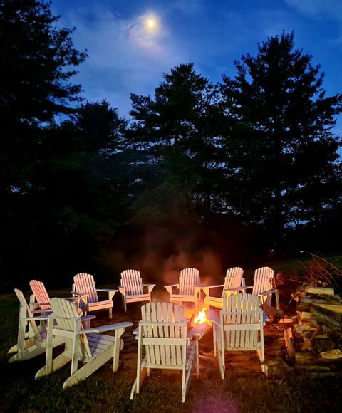 A beautiful night at NA House.  07-15-24