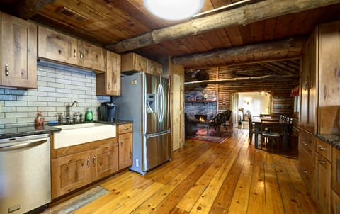 Lots of space to cook for the whole family.