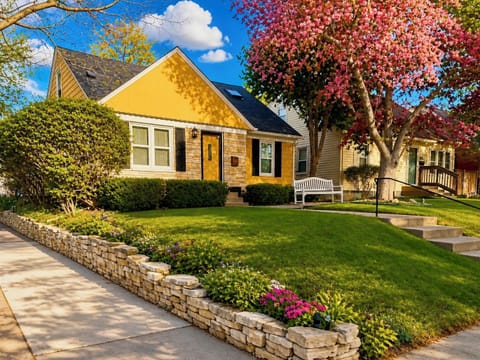 Welcome to the Little Yellow House