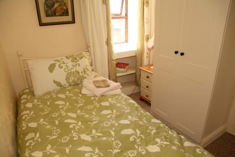 Small Single Bedroom