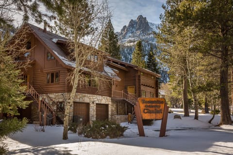 Only one mile from skiing in June Mountain and 45 minutes from Yosemite.