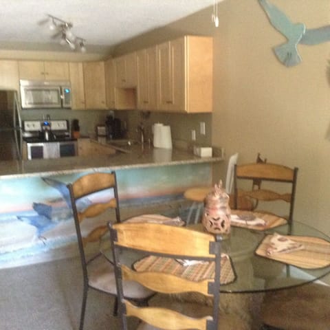 Dining area and full kitchen