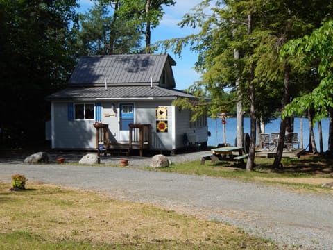 Maine Cottage of a Quilt Maker