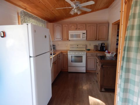 Full size kitchen with pantry