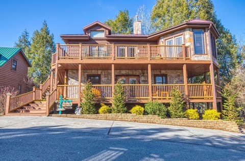  Beautifully landscaped with Ample parking for 3 to 4 midsize SUV'S