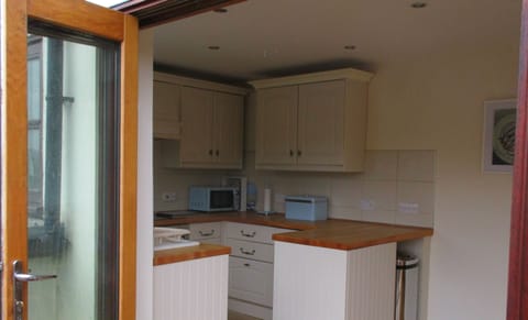 The kitchen from the garden