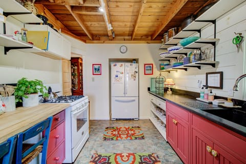 Efficient Galley Kitchen