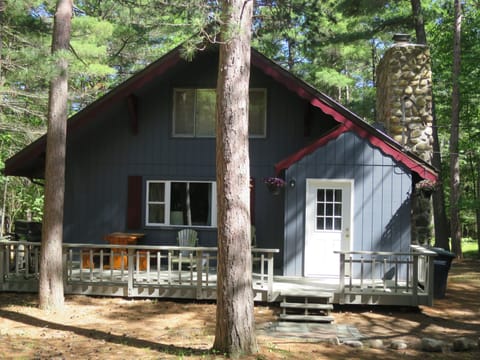 The Cozy Cabin