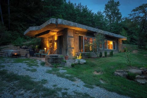 The Bedrock Cave Cottage! 