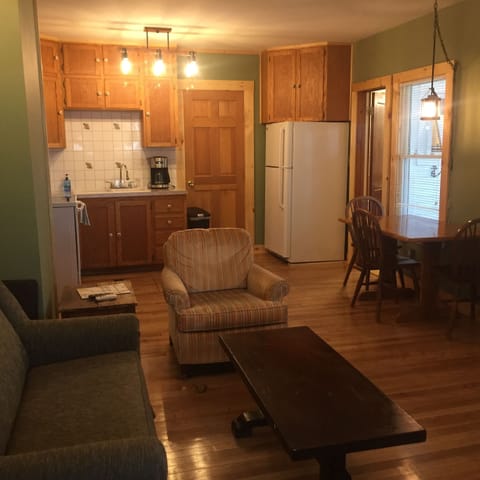 open layout in main cabin 