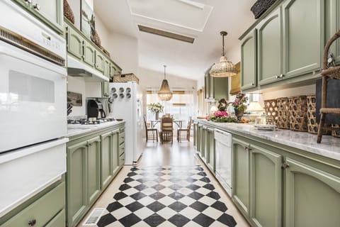 A natural area to eat, gather and relax.