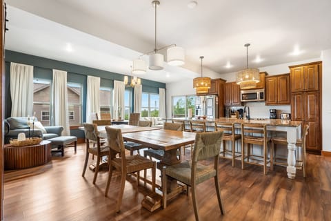 Kitchen, dining room