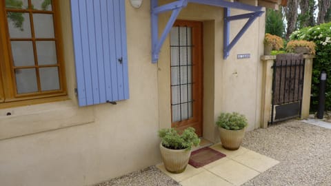 Entry into Le Cabanon