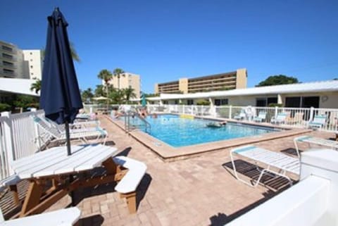 Jamaica Royale Unit 109 (150)