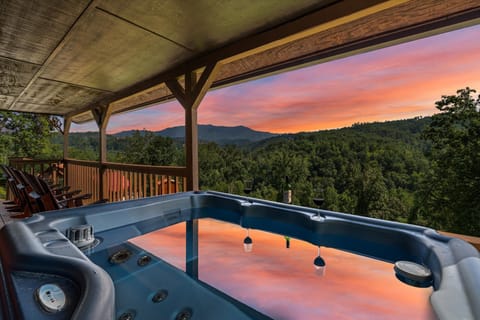 Relax your troubles away. An amazing view awaits you here at Scenic Hideaway.