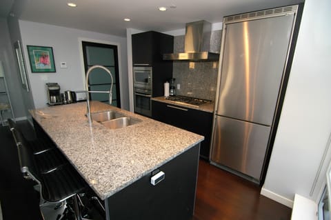 Kitchen: top of the line! All AMENITIES, coffee station, kettle, breakfast bar!