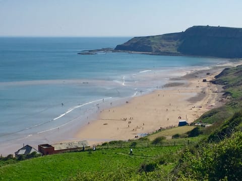 Delightful 3 bedroom Grade 2 Listed Cottage