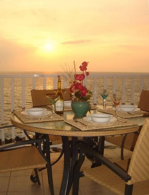 LOCATION LOCATION LOCATION!  WATCH THE SUNSETS/FEEL THAT OCEAN BREEZE!!