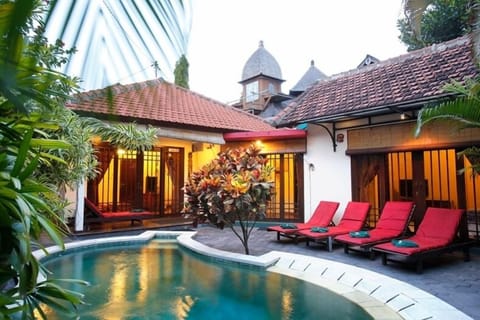 Hidden Garden Villa #5
3 Bedroom 3 en suites
Private Pool