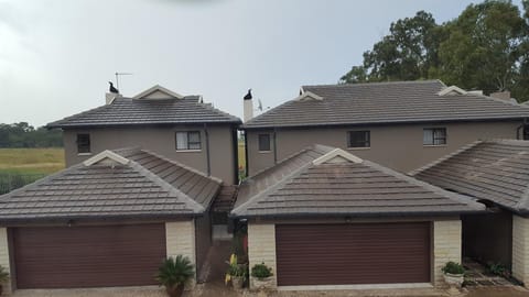 Stables units @candlewoods country estate
