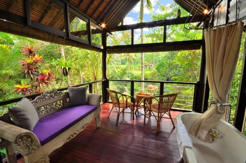 The deck of The Kingfisher - the design places the shower-over-bath on the deck