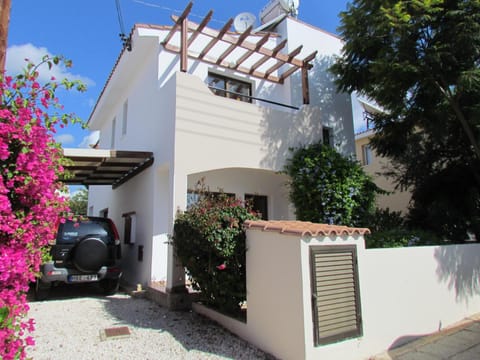 Welcome to Villa Kalandia
