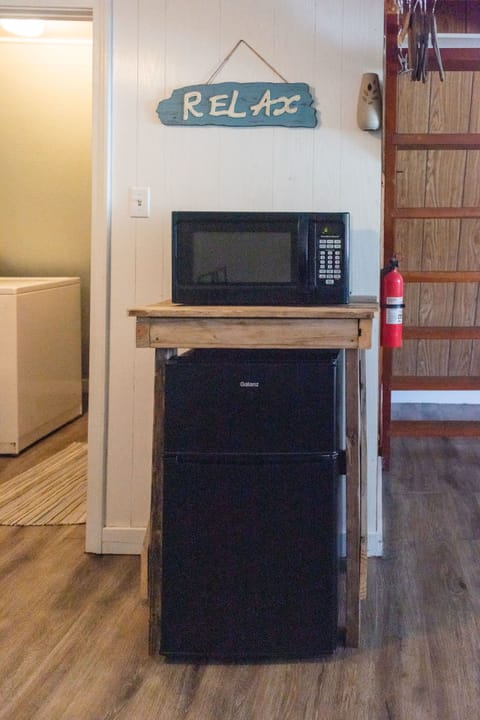 Microwave & Mini Fridge