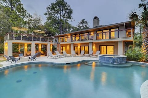 6 Brown Pelican - Oceanfront Sea Pines Home