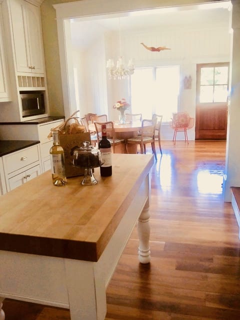 Welcome to the Cottage!