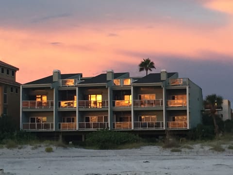 Small private beach front building with only 6 units