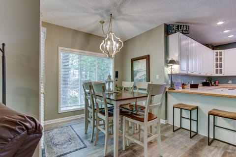 Bistro high dining table