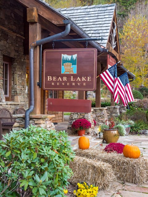 Welcome to Bear Lake!  Greeter's Cottage is staffed 7AM - Midnight daily.