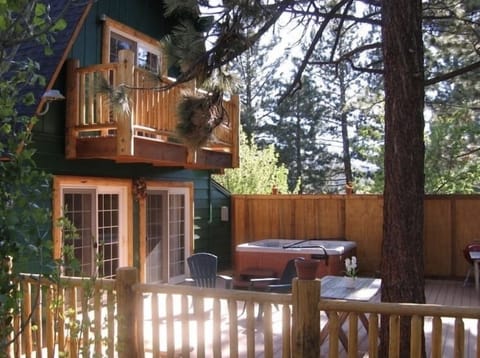 Spa & BBQ Sun Deck with Log Enclosure & Gates