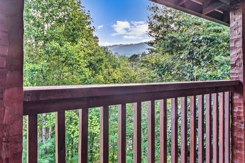 Peak-a-boo view of Bluff  Mountain 