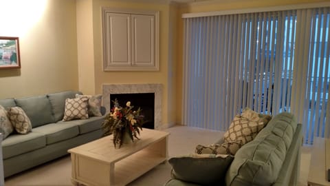 Living Room of Jetty's Break 101