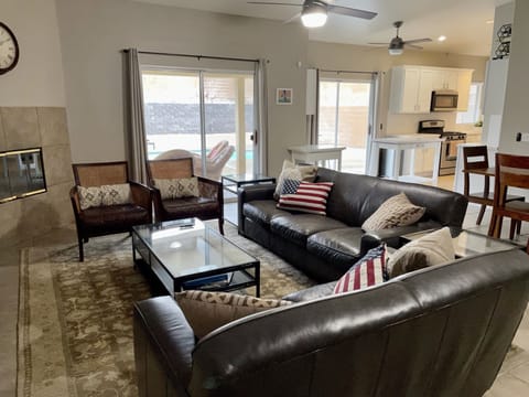 Family Room @ Desert Break 🌵☀️