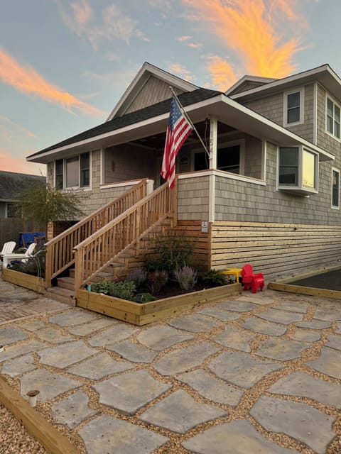 RENOVATED AND UPDATED BEACH HOUSE 2024
