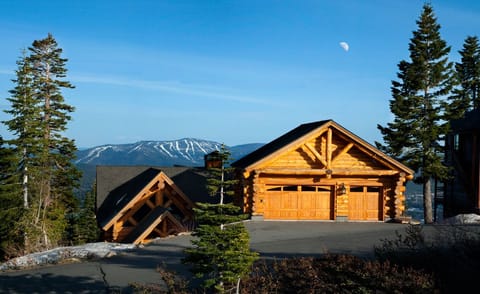 Vacation on the top of the world!