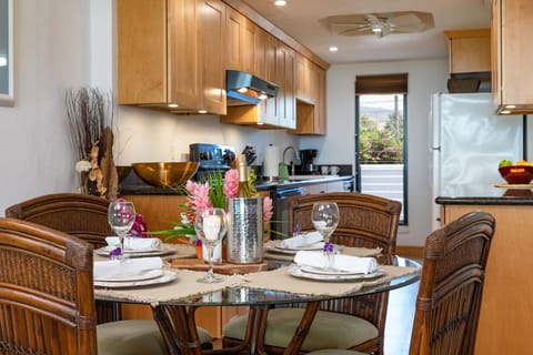Lauloa 204 Dining area