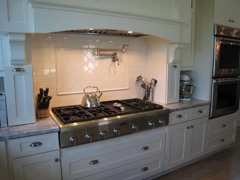 Thermador gas range top 6 burners, electric griddle, pot filler,double ovens