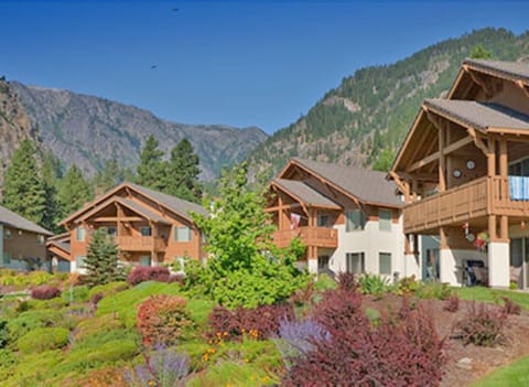 Bavarian Condo with feel of Swiss Alps