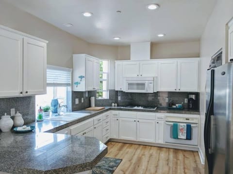 919f8b86-399e-42dd-b48e-b7830f373608