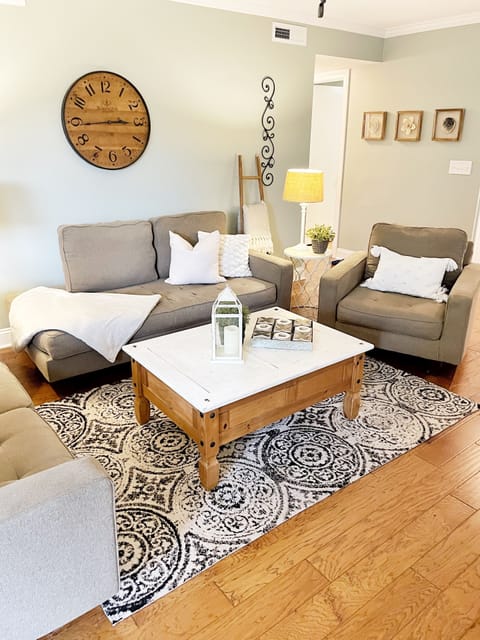 Living room - comfy and cozy 