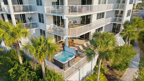 This is our private balcony with Hot Tub and gas grill