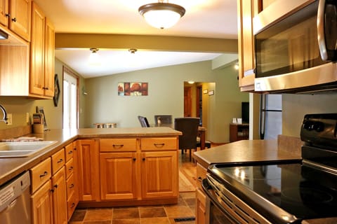 a70447f8-61d0-4ef3-9aa2-419dd0407654