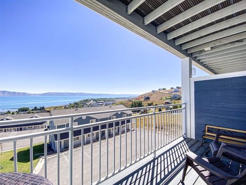 Main Level deck and view