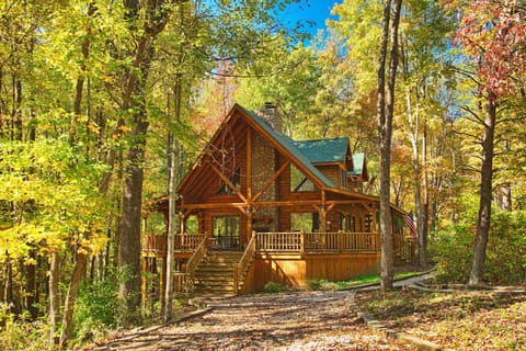 Luxurious Lodge in Hocking Hills