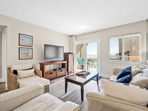 HSRC Living Area With 50" TV